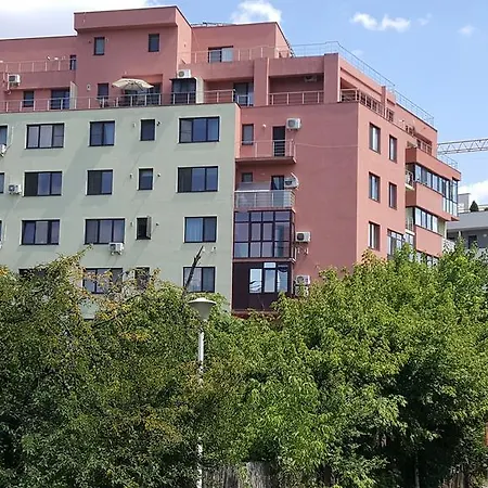 Apartment Charming Big Terrace Bukarest