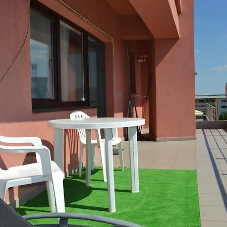 Charming Big Terrace Bukarest